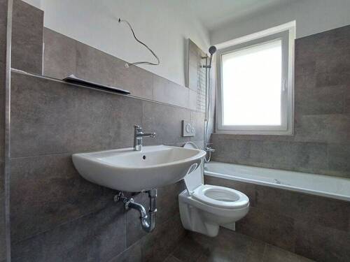 20250804_135435 - 3 Zimmer Etagenwohnung in Minden