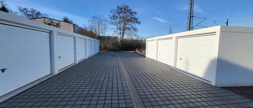 PKW Garagen-alle vermietet - 