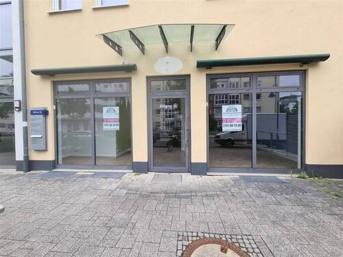 Ansicht Laden - Ladengeschäft seitlich der Rieselfeldallee