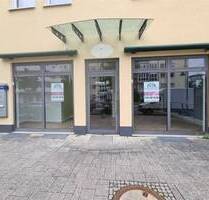 Ladengeschäft seitlich der Rieselfeldallee - Freiburg