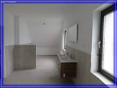 Blick durch das Bad - 