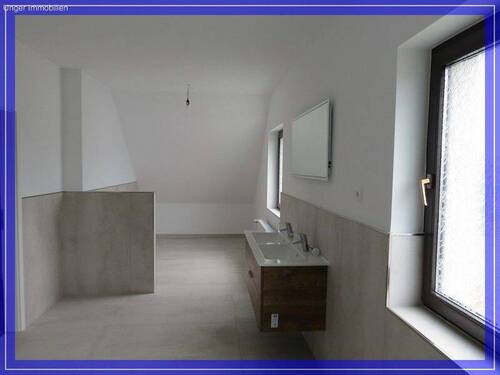 Blick durch das Bad - 