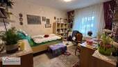 Schlafzimmer Whg EG - Mehrfamilienhaus, Wohnhaus mit 260,00 m² in Perl zum Kaufen