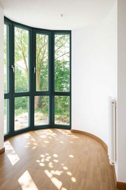 Bild 3 - 7 Zimmer Doppelhaushälfte in Krailling