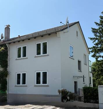 Außenansicht - **Charmante Doppelhaushälfte am Stadtrand mit schönem Grundstück**