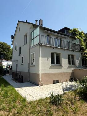 Ansicht vom Garten - 5 Zimmer Doppelhaushälfte zum Kaufen in Frankfurt am Main