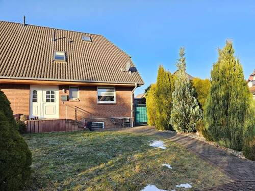 Ansicht - 5 Zimmer Doppelhaushälfte in Petersberg