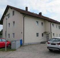 Neu renovierte u. schöne 3 Zimmer- Dachgeschosswohnung - Wallersdorf