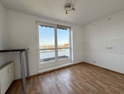 Küche mit Balkonzugang - 