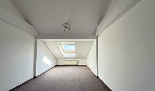 Zimmer 2 - Etagenwohnung mit 108,00 m&sup2; in Frankfurt (Oder) zur Miete