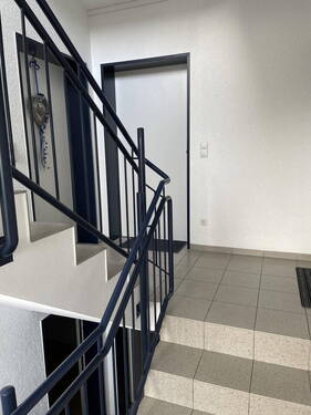 Hausflur zu Wohnung - 2 Zimmer Terrassenwohnung zum Kaufen in Wallenhorst