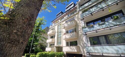 Fronatnsicht - RARITÄT: Südstadt-Juwel mit Balkon + Loggia am Volksgarten