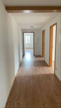 Flur - Etagenwohnung mit 95,00 m&sup2; in Altenberg zur Miete