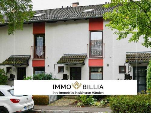 Hauseingang - ImmoBillia: 'Ein Haus, das sich nach Zuhause anfühlt - vom ersten Moment an!'