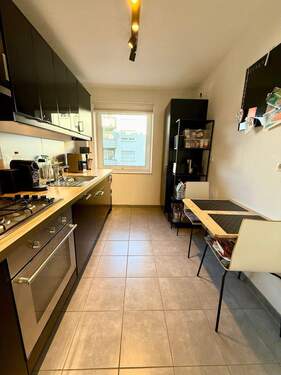 Einbauküche - Etagenwohnung mit 63,00 m&sup2; in Nürnberg zur Miete