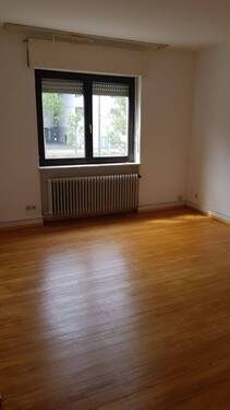 Zimmer 2 EG - 3 Zimmer 3- Zimmer in Karlsruhe