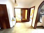 Flur EG - 7 Zimmer Mehrfamilienhaus, Wohnhaus in Verden (Aller)