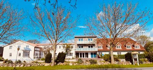 Straßenansicht - Top Hotel mit Restaurant in Nordsee-Nähe