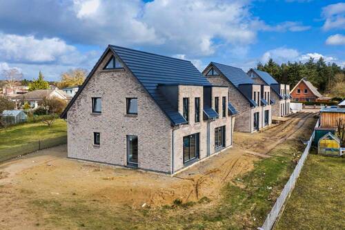 Aussenansicht - Doppelhaushälfte mit 115,00 m&sup2; in Bad Schwartau / Sereetz zum Kaufen