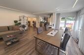 Wohnzimmer - 3 Zimmer Etagenwohnung in Stuttgart