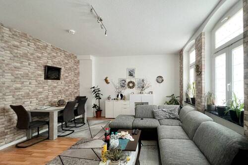 Großes Wohnzimmer - Etagenwohnung mit 53,70 m² in Erfurt / Andreasvorstadt zum Kaufen