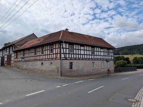Außenansicht (1) - 7 Zimmer Mehrfamilienhaus, Wohnhaus zum Kaufen in Langenorla