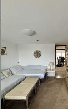 Wohnzimmer - 4 Zimmer Etagenwohnung zum Kaufen in Steinenbronn