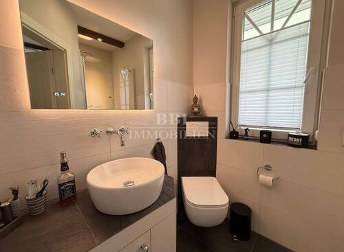 Modernes Gäste-Duschbad - 