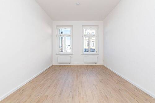 Wohnzimmer - 3 Zimmer Etagenwohnung in Leipzig