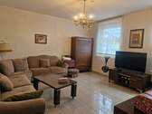 Geräumiges Wohnzimmer - 