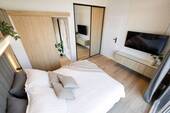 Schlafzimmer mit Duschbad - 