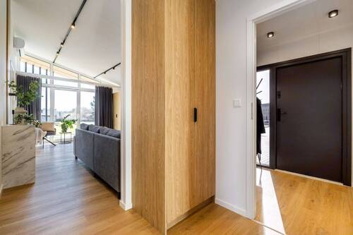 Vorraum/Flur/ Wohnbereich - Mehrfamilienhaus, Wohnhaus mit 90,00 m&sup2; in Herforst zum Kaufen