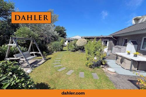 Außenansicht / Garten - Attraktive Kombi zum Wohnen und Arbeiten in Hafennähe (Wyk auf Föhr)