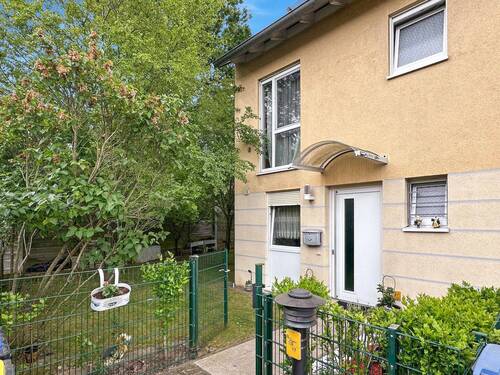 Vorderansicht - 5 Zimmer Reihenendhaus zum Kaufen in Köln