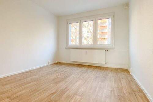 Muster Schlafzimmer - 3 Zimmer Etagenwohnung zur Miete in Chemnitz