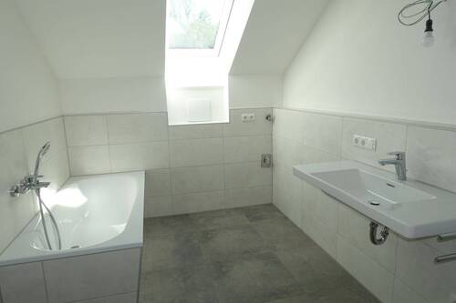 WE 7 Bad, Badewanne - 