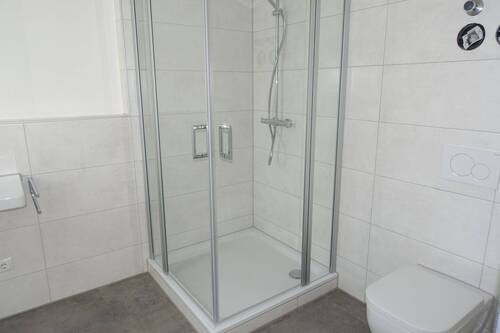 WE 7 Bad, Dusche - 