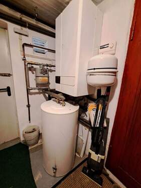 Heizung Gas mit Wasserspeicher 1997.jpg - 