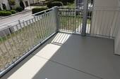 WE 4 Balkon - WE 4: Luxuriöse 3-Zi.-NEUBAU-Wohnung mit Balkon, Glasfaser u. innovativem Energiekonzept
