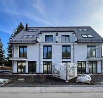 Bald bezugsfertig! Sonnige NEUBAU-3-Zimmer-Obergeschosswohnung mit 2 sonnigen Balkonen - München Feldmoching-Hasenbergl