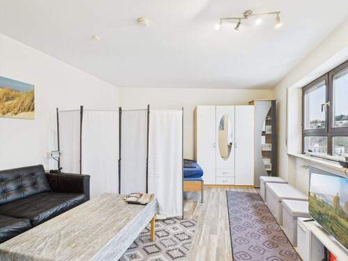 Wohn,-Schlafbereich - Helle 1-Zimmer-Wohnung mit Balkon & TG-Stellplatz in gefragter Lage von Lengfeld