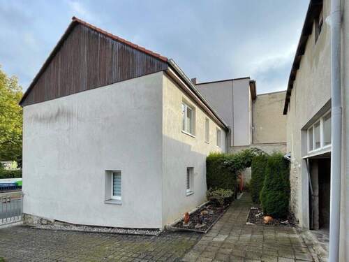 Gibelseite - Einfamilienhaus mit 148,00 m&sup2; in Zeitz zum Kaufen