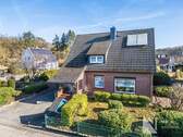 Hausansicht - Platz für Ihre Wünsche: Einfamilienhaus auf Eckgrundstück in Barendorf