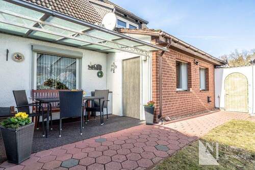 Überdachte Terrasse - Einfamilienhaus mit 135,00 m&sup2; in Barendorf zum Kaufen