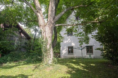 Blick auf Garage von Süden - 