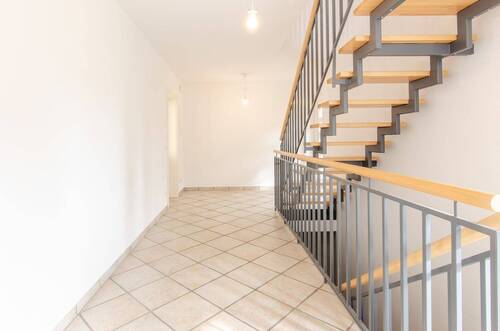 Flur im EG (Ansicht 2) - 