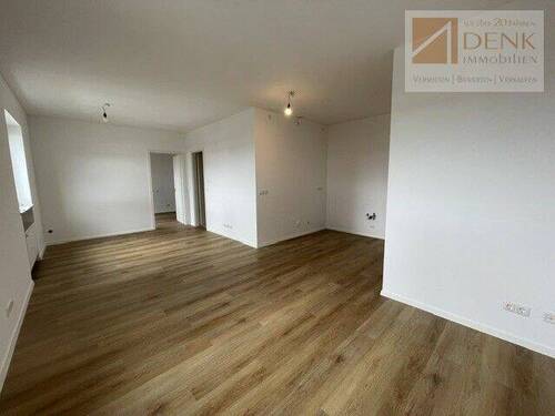 Wohnen u. Essen, Bild 2 - Erstbezug! TOP modernes Apartment Nr. 1 in Randlage von Kitzingen