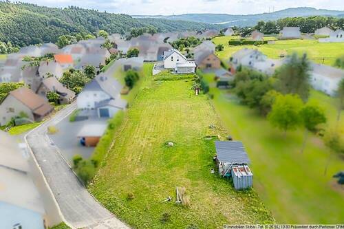 große Wiese hinter dem Haus - Einfamilienhaus mit 168,00 m² in Retterath zum Kaufen