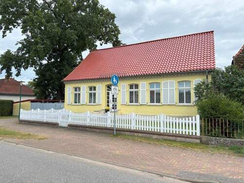 Einfamilienhaus in Lenzen - 4 Zimmer Einfamilienhaus zum Kaufen in Lenzen