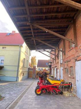 Bild 4 - Mehrfamilienhaus, Wohnhaus mit 260,00 m&sup2; in Nienburg Saale OT Gramsdorf zum Kaufen